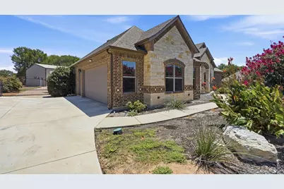 111 Flying Diamond Drive, Springtown, TX 76082 - Photo 4