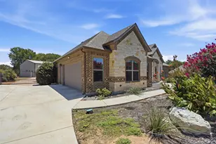 111 Flying Diamond Dr, Springtown, TX 76082 - Photo 4