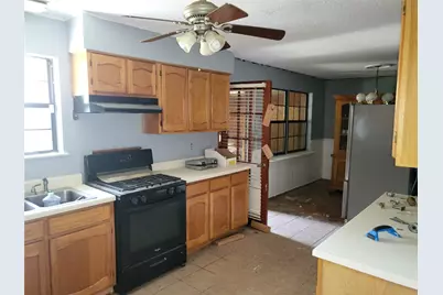 7825 Gaston Avenue, Fort Worth, TX 76116 - Photo 2