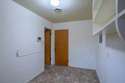 7601 Trimble Drive, Fort Worth, TX 76134 - Photo 16
