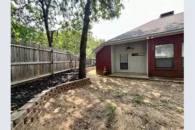 6105 Paradise Drive, Arlington, TX 76001 - Photo 26