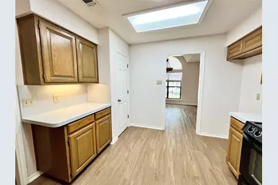 6105 Paradise Drive, Arlington, TX 76001 - Photo 4