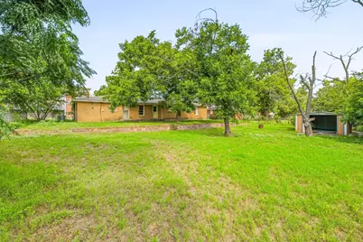 594 N Harbin Drive, Stephenville, TX 76401 - Photo 6