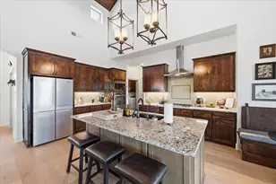 570 S Point Ct, Aledo, TX 76008 - Photo 8
