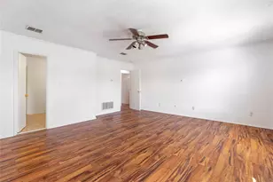 5437 New Castleton Ln, Fort Worth, TX 76135 - Photo 16