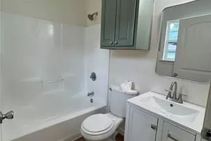 1325 E Jones St, Sherman, TX 75090 - Photo 12