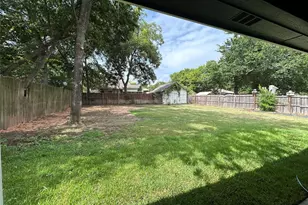 1325 E Jones St, Sherman, TX 75090 - Photo 14