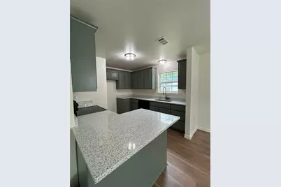 1325 E Jones Street, Sherman, TX 75090 - Photo 2