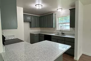 1325 E Jones St, Sherman, TX 75090 - Photo 2