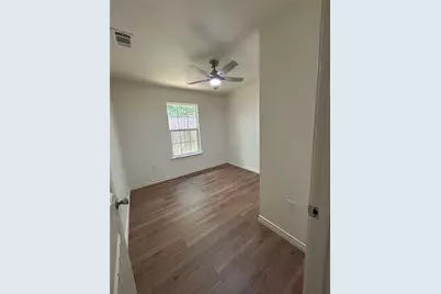 1325 E Jones Street, Sherman, TX 75090 - Photo 10