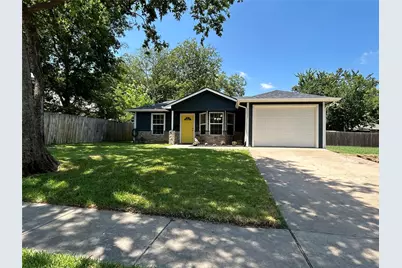 1325 E Jones Street, Sherman, TX 75090 - Photo 1
