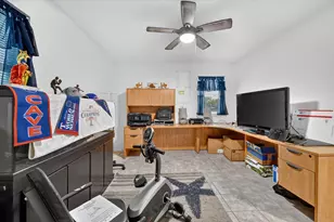 629 Newton Dr, Burleson, TX 76028 - Photo 16