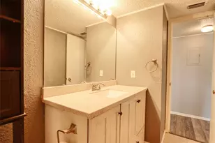 109 Harbor Dr, Runaway Bay, TX 76426 - Photo 26