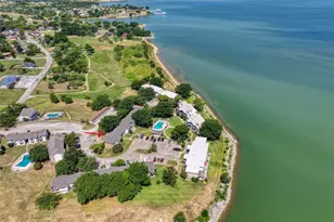 109 Harbor Dr, Runaway Bay, TX 76426 - Photo 30