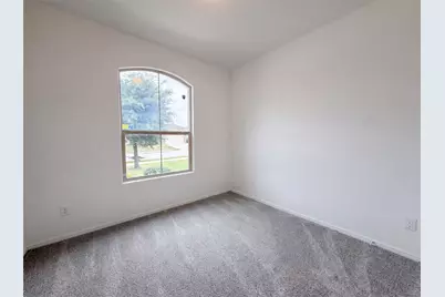 748 Wylie Street, Crowley, TX 76036 - Photo 10