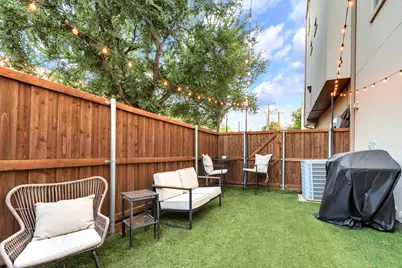 2100 N Fithugh Avenue #K, Dallas, TX 75204 - Photo 18