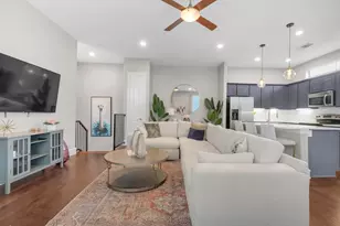 2100 N Fithugh Ave, Dallas, TX 75204 - Photo 4