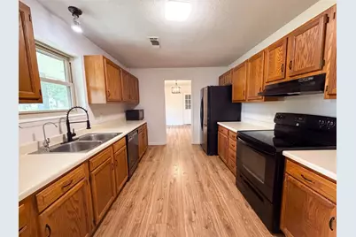 5204 Camino Dos Lagos Drive, Sherman, TX 75090 - Photo 2