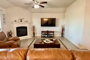 2704 Ainsworth Rd, Aubrey, TX 76227 - Photo 12