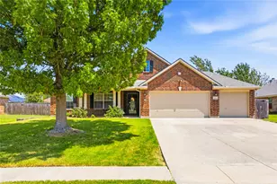 1612 Lakeside Dr, Glenn Heights, TX 75154 - Photo 1
