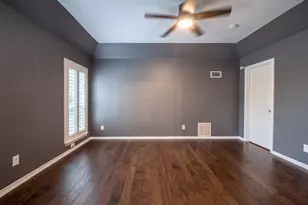 1416 Willow Wood Dr, Carrollton, TX 75010 - Photo 10