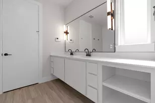 1028 Bastion Ct, Dallas, TX 75212 - Photo 6