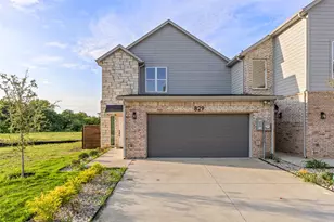 829 Premier Pkwy, Grand Prairie, TX 75051 - Photo 1
