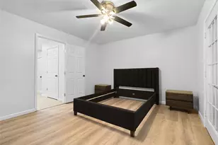 334 E Crossland Blvd, Grand Prairie, TX 75052 - Photo 2