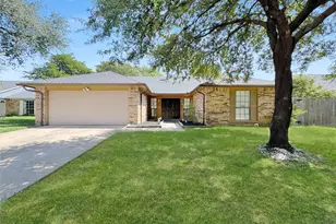 334 E Crossland Blvd, Grand Prairie, TX 75052 - Photo 22