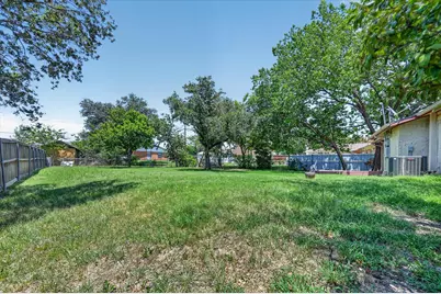 2861 Mark Twain Drive, Farmers Branch, TX 75234 - Photo 8