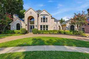 728 Castle Creek Dr, Coppell, TX 75019 - Photo 2
