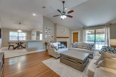 2301 University Drive, Rowlett, TX 75088 - Photo 4