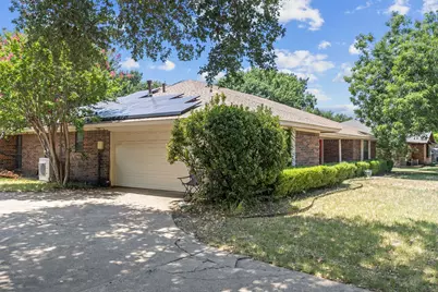 1223 Heather Street, Grapevine, TX 76051 - Photo 6