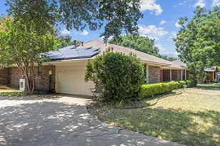1223 Heather St, Grapevine, TX 76051 - Photo 6