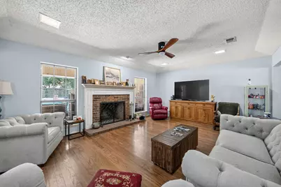 1223 Heather Street, Grapevine, TX 76051 - Photo 14