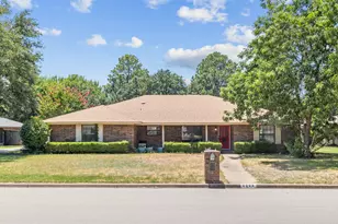 1223 Heather St, Grapevine, TX 76051 - Photo 4