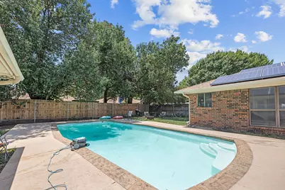 1223 Heather Street, Grapevine, TX 76051 - Photo 8