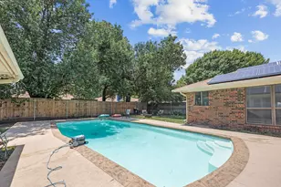 1223 Heather St, Grapevine, TX 76051 - Photo 8
