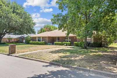 1223 Heather Street, Grapevine, TX 76051 - Photo 6
