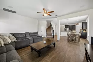 523 Harbor Dr, Azle, TX 76020 - Photo 6