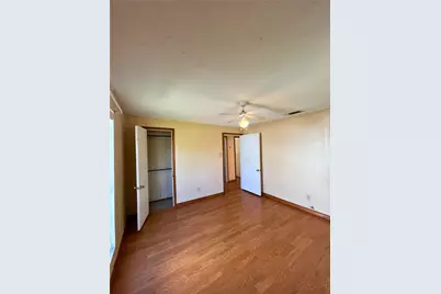 916 Poindexter Avenue, Cleburne, TX 76033 - Photo 10