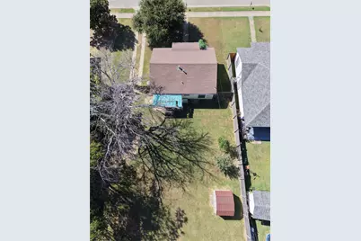 916 Poindexter Avenue, Cleburne, TX 76033 - Photo 12