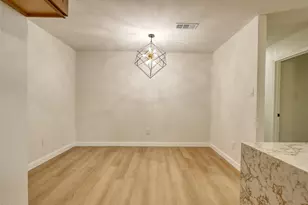 729 Oakwood Ave, Hurst, TX 76053 - Photo 12