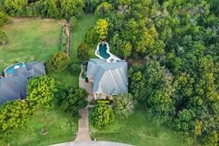 2104 Beachview Dr, Flower Mound, TX 75022 - Photo 8