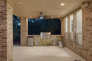 2104 Beachview Dr, Flower Mound, TX 75022 - Photo 32
