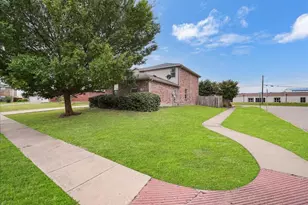 1417 Englewood Dr, Royse City, TX 75189 - Photo 2