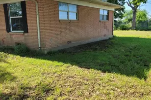 23301 S 78 Hwy, Trenton, TX 75490 - Photo 2