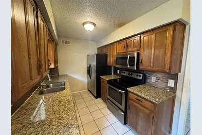 2721 Hurstview Drive, Hurst, TX 76054 - Photo 4