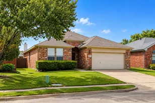 13521 Ponderosa Ranch Rd, Fort Worth, TX 76262 - Photo 2