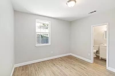 915 Cameron Avenue, Dallas, TX 75223 - Photo 10